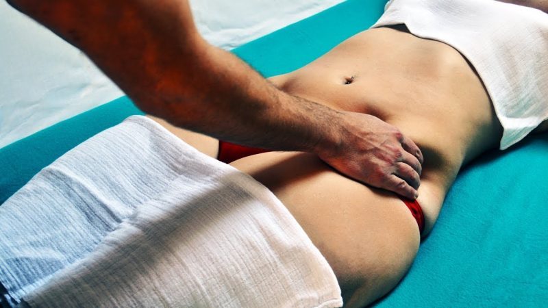 Lymphatic massages on the belly