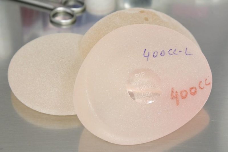 breast implants saline and silicone 