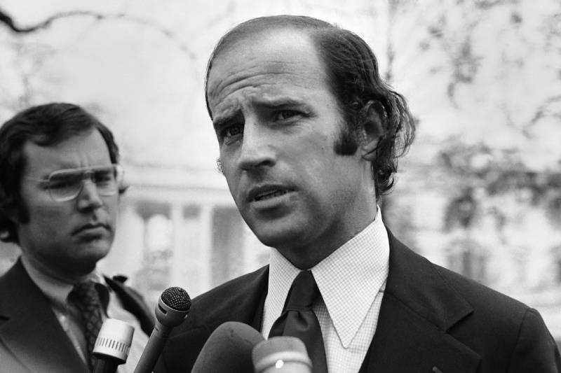 Joe Biden Hair Transplant – Is It Real Or Just A Rumor? 6 Joe Biden hair loss Joe Biden Hair Loss