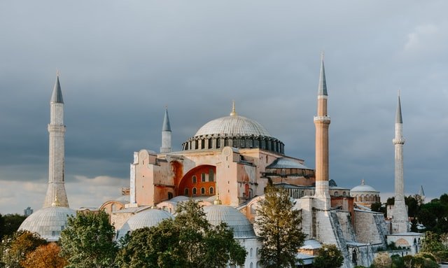 adli wahid IavBkAdcpdQ unsplash