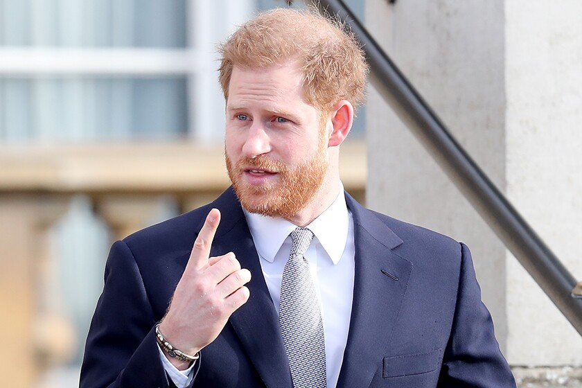 All About Prince Harry Hair Transplant 5 prince harry bald 1 Prince Harry hair transplant