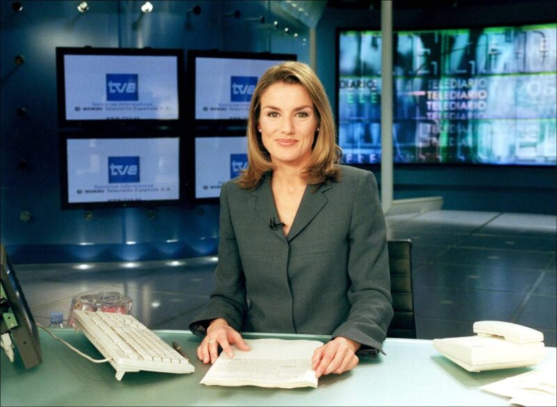 La Reina Letizia antes y después de sus presuntas cirugías 3 Letizia Telediario e1646749258571 Reina Letizia Antes y Después en TVE
