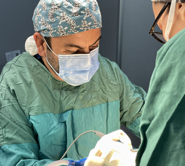 Meilleurs Chirurgiens pour une Mastopexie en Turquie